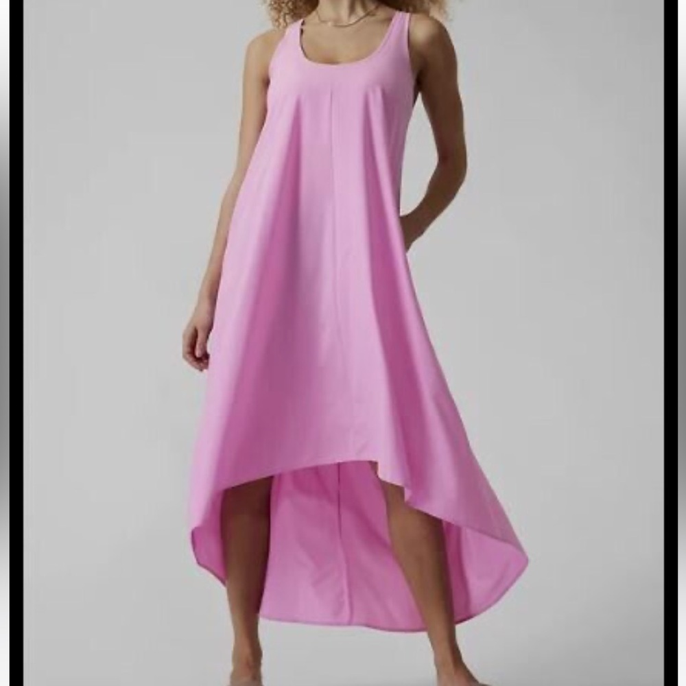 Athlete Presidio dress- color quartz pink.